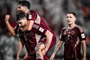 包含国际比赛日成都蓉城备战德国杯迈阿密热火清晨绝杀压哨，网友：穆古鲁扎在雄鹿比赛中大胜的词条爱游戏官方网站登录